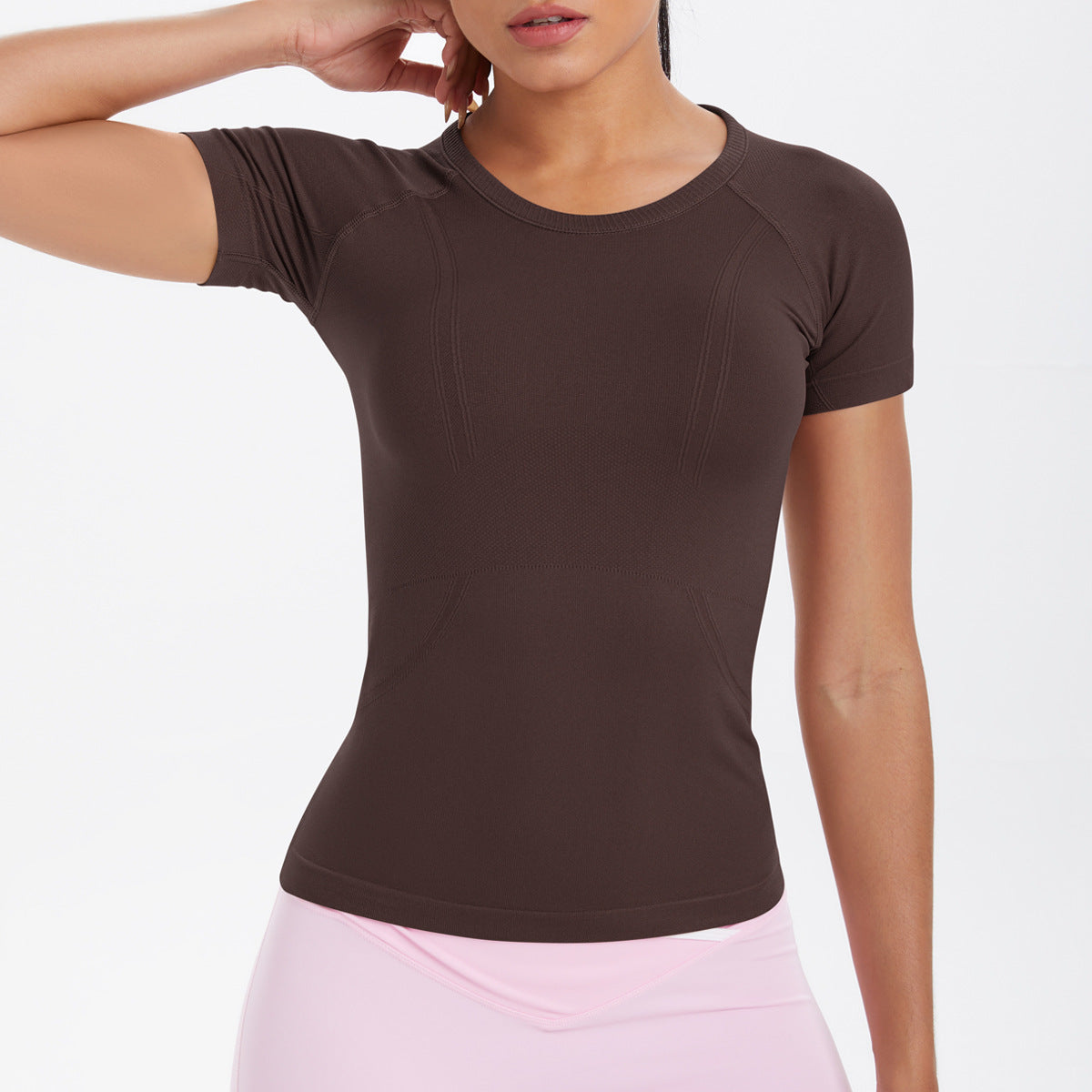 Seamless knitted breathable tight-fitting short-sleeved T-shirt for sports and fitness