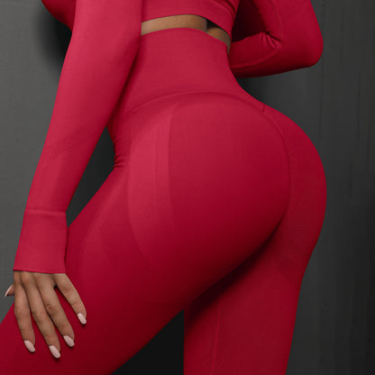 Seamless high-waisted leggings for yoga, perfect for exercise and running.