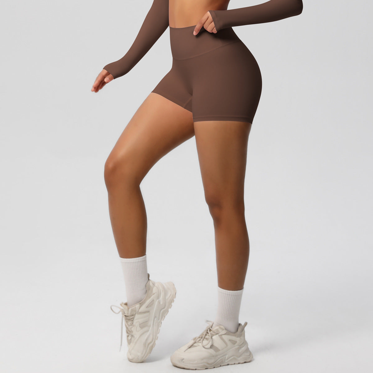 Frizzy high-waisted tight-fitting yoga shorts for running and fitness.