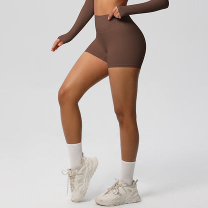 Frizzy high-waisted tight-fitting yoga shorts for running and fitness.