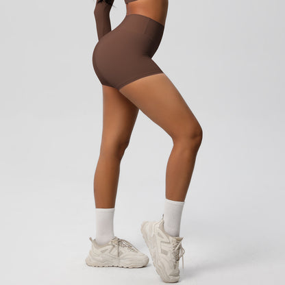 Frizzy high-waisted tight-fitting yoga shorts for running and fitness.