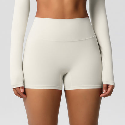 Frizzy high-waisted tight-fitting yoga shorts for running and fitness.