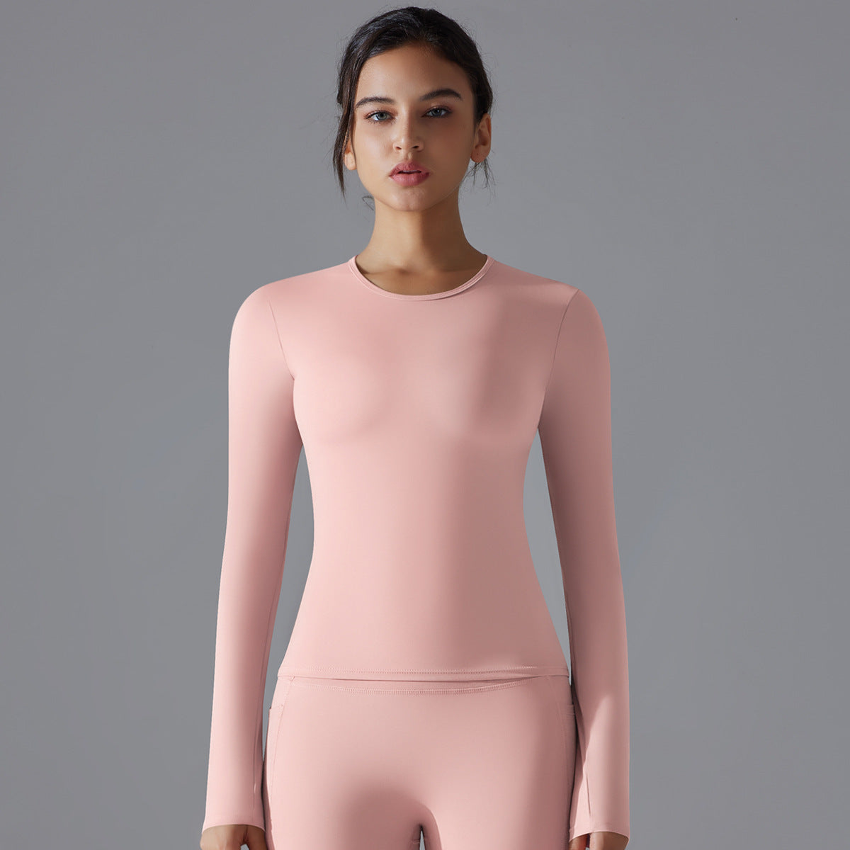 Long-sleeved, double-sided brushed, long yoga wear, breathable and suitable for sports.