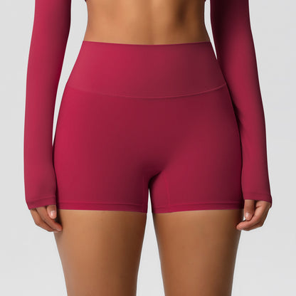 Frizzy high-waisted tight-fitting yoga shorts for running and fitness.